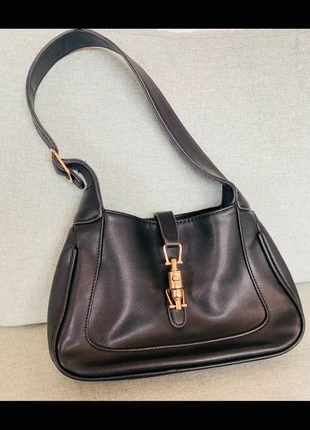 Sac à main tendance noir, merk: Tendance, staat: Heel goed, € 13,00, € 14,35 inclusief Kopersbescherming