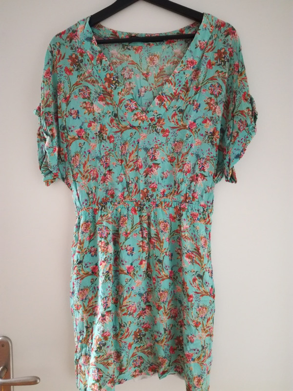 Robe d'été Zara motifs floraux 1