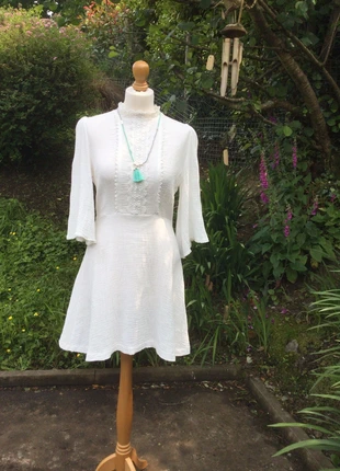 Ecru Valley of the Dolls Dress, brand: Valley of the dolls, condition: Very good, size: L / 40 / 12, €15.00, €16.45 includes Buyer Protection