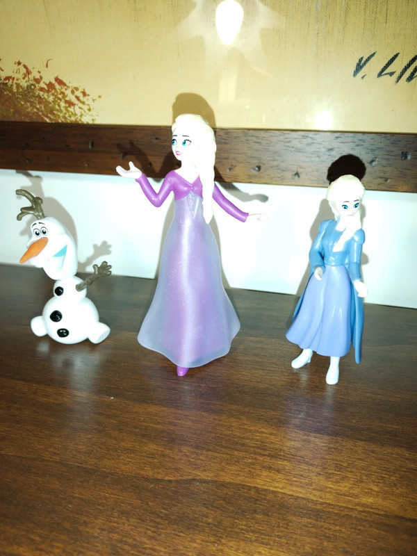 Elsa Anna e Olaf: 3 personaggi Disney Frozen