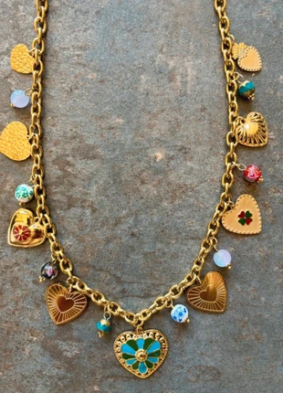 Collier breloque cœur perles, merk: Boutique Parisienne, staat: Heel goed, € 20,00, € 21,70 inclusief Kopersbescherming Pro