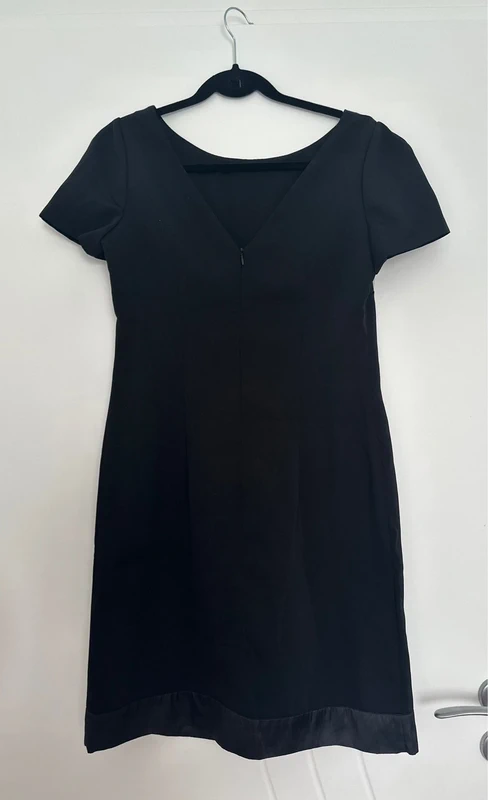 Robe noire - photo numéro 3