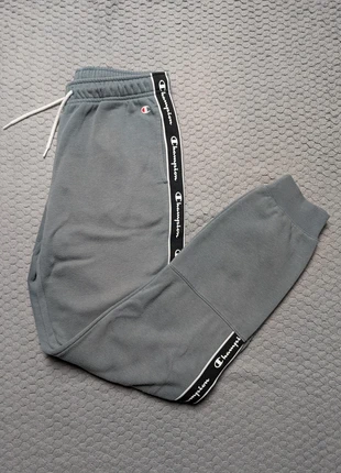 Jogging Champion gris, marke: Champion, zustand: Sehr gut, größe: M, 9,00 €, 10,15 € inklusive Vinted-Käuferschutz