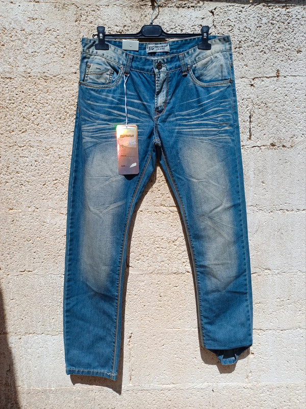 distressed stone washed jeans 3