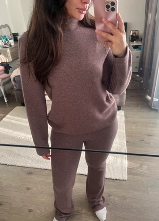 Two piece lounge set, état: Très bon état, taille: M / 38 / 10, 10,00 €, 11,20 € Protection acheteurs incluse