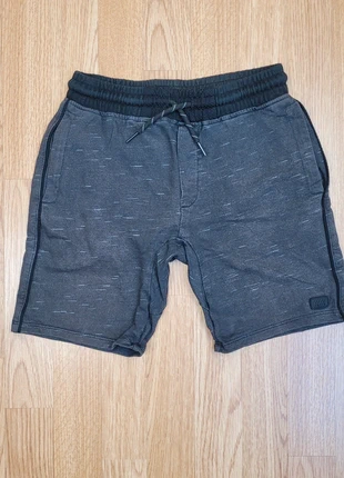 Short kiabi 8 ans, marque: Kiabi, état: Bon état, taille: 8 ans / 128 cm, 2,00 €, 2,80 € Protection acheteurs incluse