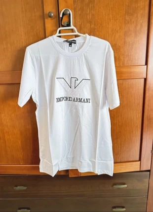 Camiseta estampada . Talla M. Local, merk: Local, staat: Nieuw met prijskaartje, maat: M, € 13,00, € 14,35 inclusief Kopersbescherming