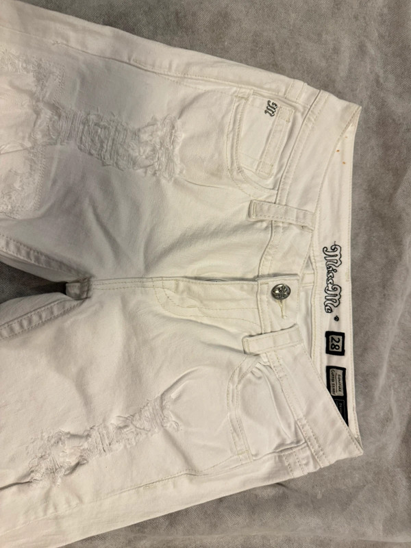 Y2K miss me white distressed jeans 2