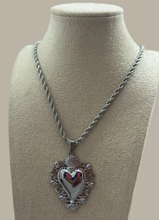 Collana cuore sacro, brand: Alea, condizioni: Nuovo con cartellino, €15.00, €16.45 include la Protezione acquisti