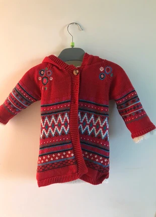 Veste en laine , merk: Tissaia, staat: Heel goed, maat: 3-6 maanden / 62 cm, € 2,00, € 2,80 inclusief Kopersbescherming