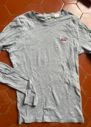 Tee-shirt manches longues Lévis, brand: Levi's, condition: New without tags, size: XS / 34 / 6, €2.00, €2.80 includes Buyer Protection