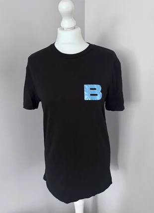 H&M Divided Regular Fit Black with Blue Letter B Top Tee T-Shirt - Size Small S (5), brand: H&M Divided, condition: Very good, size: S, £3.00, £3.85 includes Buyer Protection