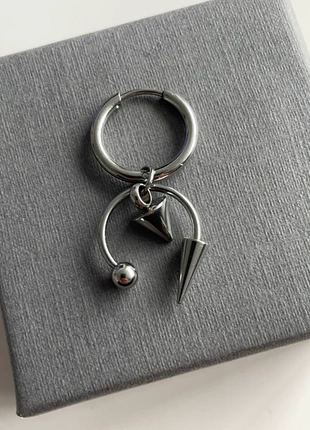 Boucle d’oreille x1 earring spike piercing acier techno, marque: TECHNO, état: Neuf sans étiquette, 12,00 €, 13,30 € Protection acheteurs incluse