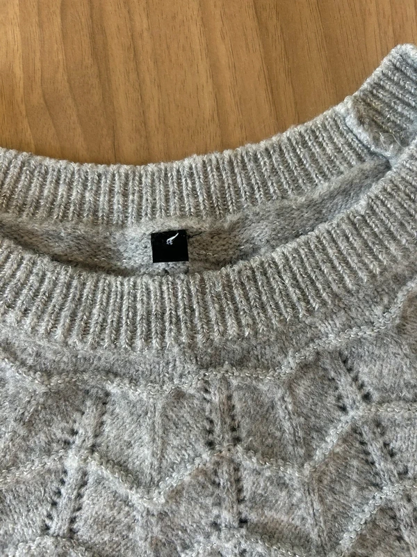 Pull gris taille L - photo numéro 4