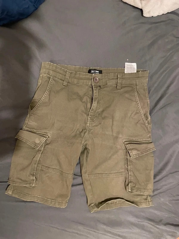 Short cargo militaire 1