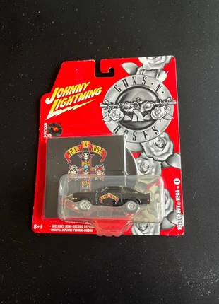 Voiture Johnny lightning guns n roses 1971 Chevy Vega, marque: Johnny Lightning, état: Neuf avec étiquette, taille: Taille unique, 30,00 €, 32,20 € Protection acheteurs incluse