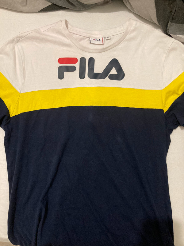 T shirt fila bleu et jaune Vinted