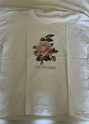 Tee-shirt Rose, marca: Urban Outfitters, estado: Muy bueno, tamaño: XS / 34 / 6, 10,00 €, 11,20 € Protección al comprador incluida