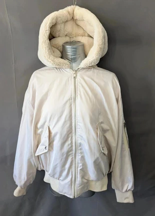 Blouson oversize Zara S fausse fourrure beige crème – douceur extrême, capuche cocooning, brand: Zara, condition: Very good, size: S / 36 / 8, €28.00, €30.10 includes Buyer Protection Pro