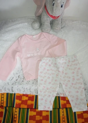 Ensemble fille, staat: Heel goed, maat: 1-3 maanden / 56 cm, € 2,50, € 3,33 inclusief Kopersbescherming