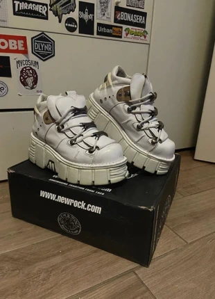 scarpe New Rock modello M 106 - S 53 numero 39, brand: New Rock, condizioni: Ottime, taglia: 39, €190.00, €200.20 include la Protezione acquisti