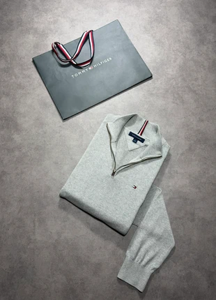 Pull Half Zip | 1/4 zip col camionneur Tommy Hilfiger gris - Logo brodé - Taille L | 2336, marca: Tommy Hilfiger, estado: Muy bueno, tamaño: L, 34,99 €, 37,44 € Protección al comprador Pro incluida