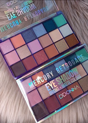Paleta de símbolos Mercury Retrograde, staat: Nieuw met prijskaartje, € 4,50, € 5,43 inclusief Kopersbescherming