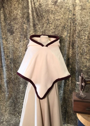 Capuchon Viking Brume d’Ivoire – pure laine écru et bordeaux, fait main, marke: Fait Main, zustand: Sehr gut, größe: Universal, 58,00 €, 61,60 € beinhaltet Vinted-Käuferschutz Pro