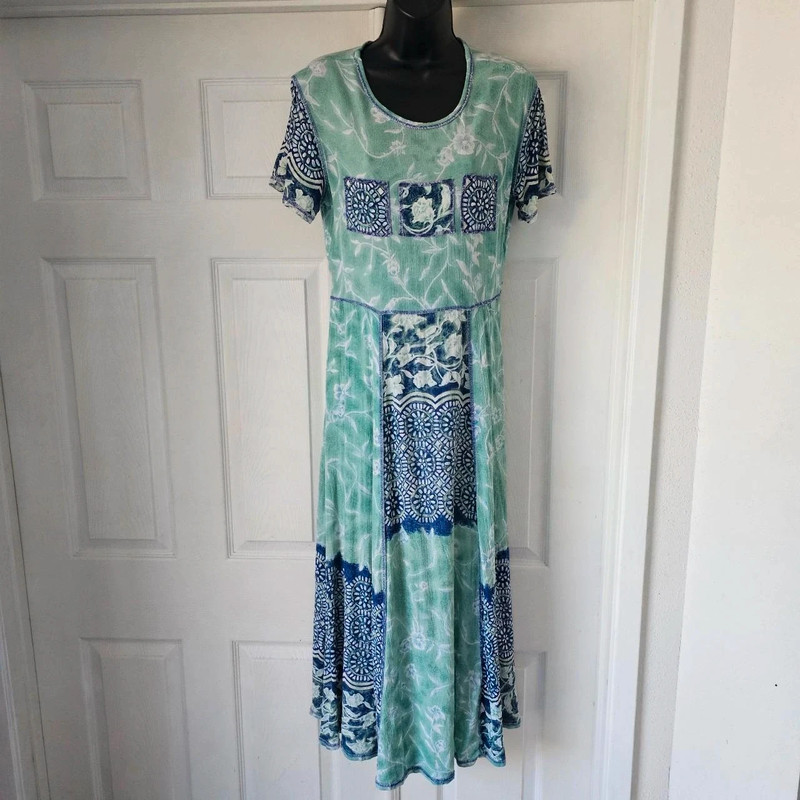 Beachy boho mermaid siren core womens maxi dress
Size small 2