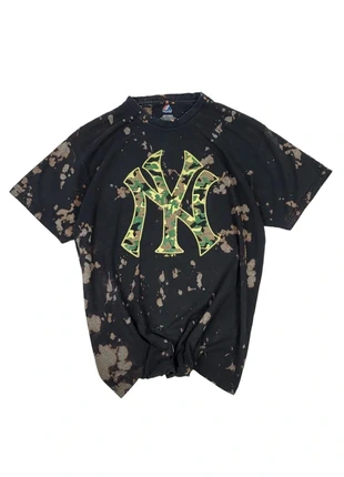T-shirt MLB Majestic New York Yankees logo camouflage custom bleach L, brand: Majestic, condizioni: Ottime, taglia: L, €12.00, €13.30 include la Protezione acquisti