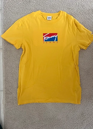 T-shirt Tommy Hilfiger, brand: Tommy Hilfiger, condizioni: Ottime, taglia: S, €11.00, €12.25 include la Protezione acquisti