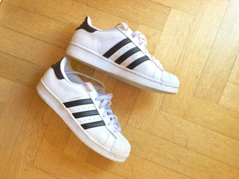 Superstar Adidas noir et blanc