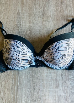 Soutien gorge Kookai | 90C 🌿, marque: KOOKAÏ, état: Très bon état, taille: 90C, 6,00 €, 7,00 € Protection acheteurs incluse