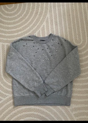 Pull gris à sequin taille M en très bon état, marque: Jennyfer, état: Très bon état, taille: M / 38 / 10, 12,00 €, 13,30 € Protection acheteurs incluse