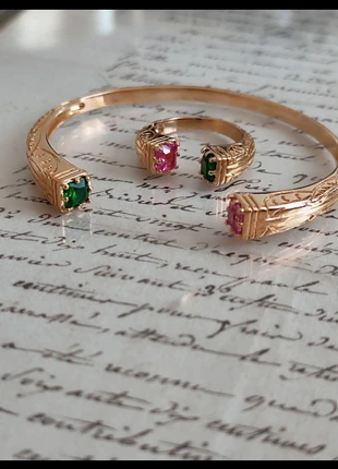 Bracelet Jonc en plaqué et pierres semi précieuses style " l'atelier plume ", marca: L'Atelier Plume, estado: Novo sem etiquetas, €60.00, €63.70 inclui Proteção do Comprador Pro