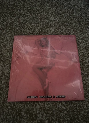 sabrina carpenter bed chem 7” vinyl, condition: Very good, £30.00, £32.20 includes Buyer Protection