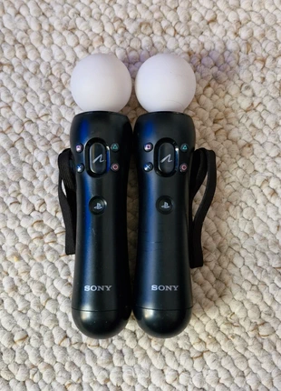 Lot 2 Manettes PlayStation Move PSMove, brand: PlayStation, condition: Good, €50.00, €53.20 includes Buyer Protection
