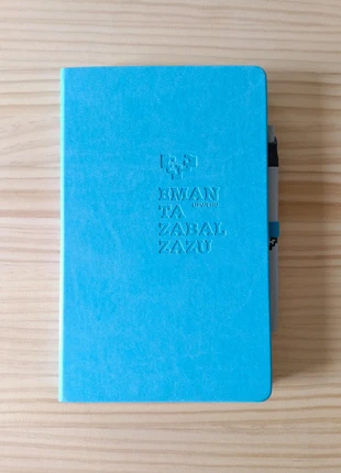 Libreta / Cuaderno tapa dura + bolígrafo, marca: thinkme, estado: Nuevo con etiquetas, 10,00 €, 11,20 € Protección al comprador incluida