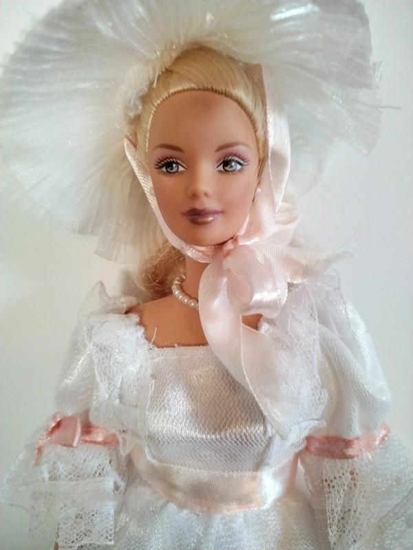 Mattel 1991 Barbie bride doll 11