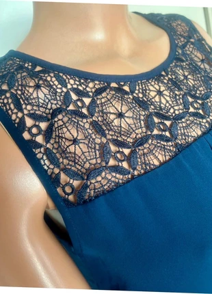 - Blouse fluide bleu dos goutte manches courtes col rond dentelle taille 38 M, marque: ONLY, état: Très bon état, taille: M / 38 / 10, 8,00 €, 9,10 € Protection acheteurs incluse