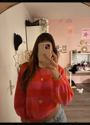 roze/ rode trui van meet me there, merk: Meet Me There, staat: Goed, maat: XS / 34 / 6, € 10,00, € 11,20 inclusief Kopersbescherming