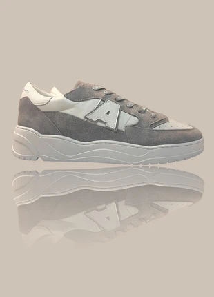 American White Man Emmeuno Logo Bicolor Sneaker, marke: White, zustand: Neu, mit Etikett, größe: 42, 51,50 €, 54,78 € inklusive Vinted-Käuferschutz