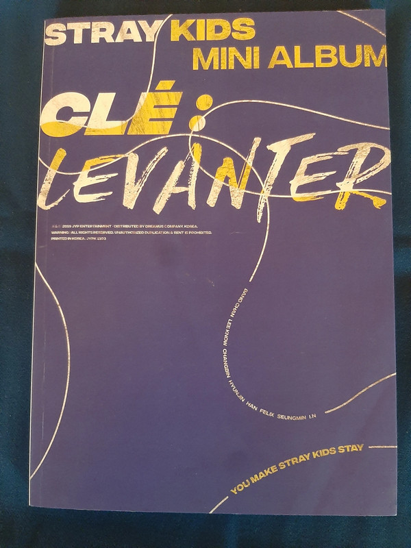 stray kids: clé: levanter + photo cards