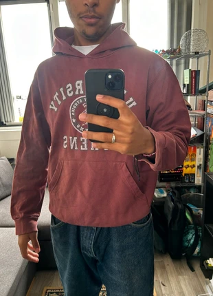 Pull universitaire à capuche bordeaux taille M, merk: sans marque, staat: Goed, maat: M, € 15,00, € 16,45 inclusief Kopersbescherming