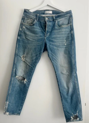 Calça de ganga 42 - Zara, merk: Zara, staat: Nieuw zonder prijskaartje, maat: W32 | FR 42, € 5,00, € 5,95 inclusief Kopersbescherming