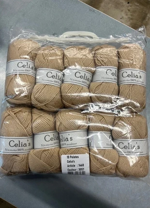 Lot 10 Pelotes de Laine Celia's Beige, marque: LAINE, état: Neuf avec étiquette, 9,99 €, 11,19 € Protection acheteurs (Pro) incluse