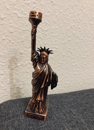 Briquet Statue de la liberté, marke: statue de la liber, zustand: Neu, 22,00 €, 23,80 € inklusive Vinted-Käuferschutz