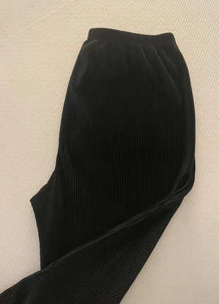 Pantalon évasé noir - Undiz, marque: Undiz, état: Très bon état, taille: L / 40 / 12, 5,00 €, 5,95 € Protection acheteurs incluse