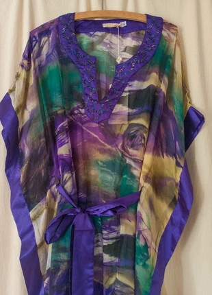 Tunika Kimono Strand Bikiniüberwurf aus Barcelona, merk: Sonstiges, staat: Nieuw met prijskaartje, maat: Universele maat, € 6,00, € 7,00 inclusief Kopersbescherming