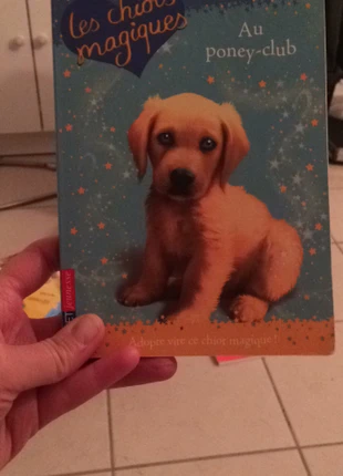 Les chiots magiques au poney club, condition: Very good, €3.00, €3.85 includes Buyer Protection